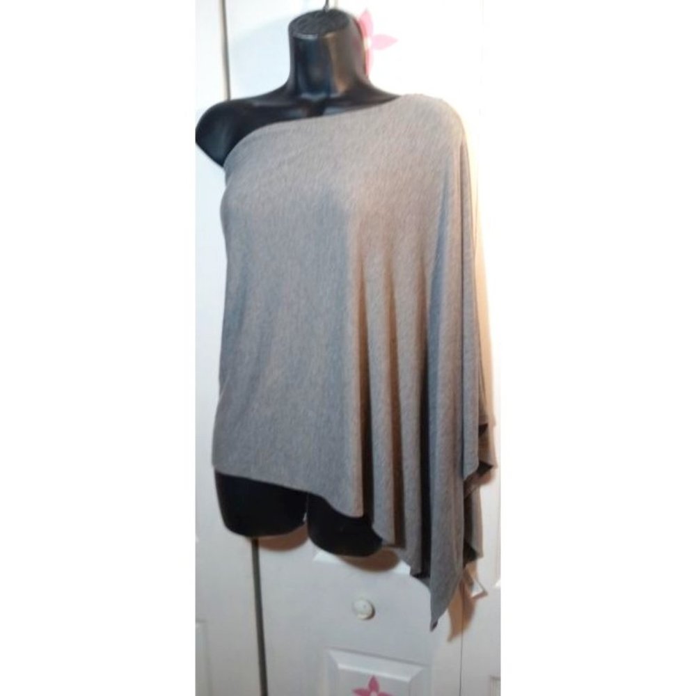 C&C CALIFORNIA ONE SLEEVE GRAY TOP ONE SIZE FIT ALL.